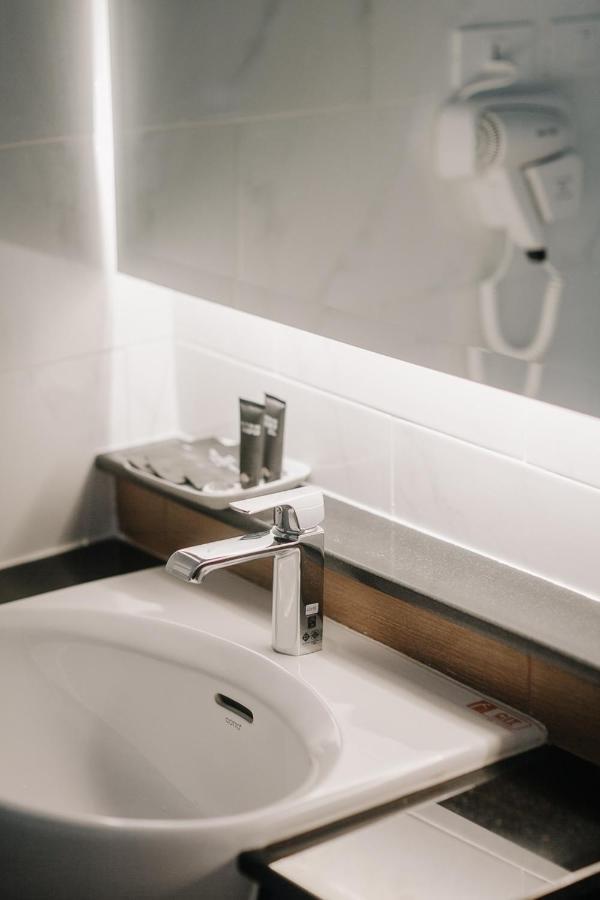 Arista Hotel Ubon Ubon Ratchathani Eksteriør bilde